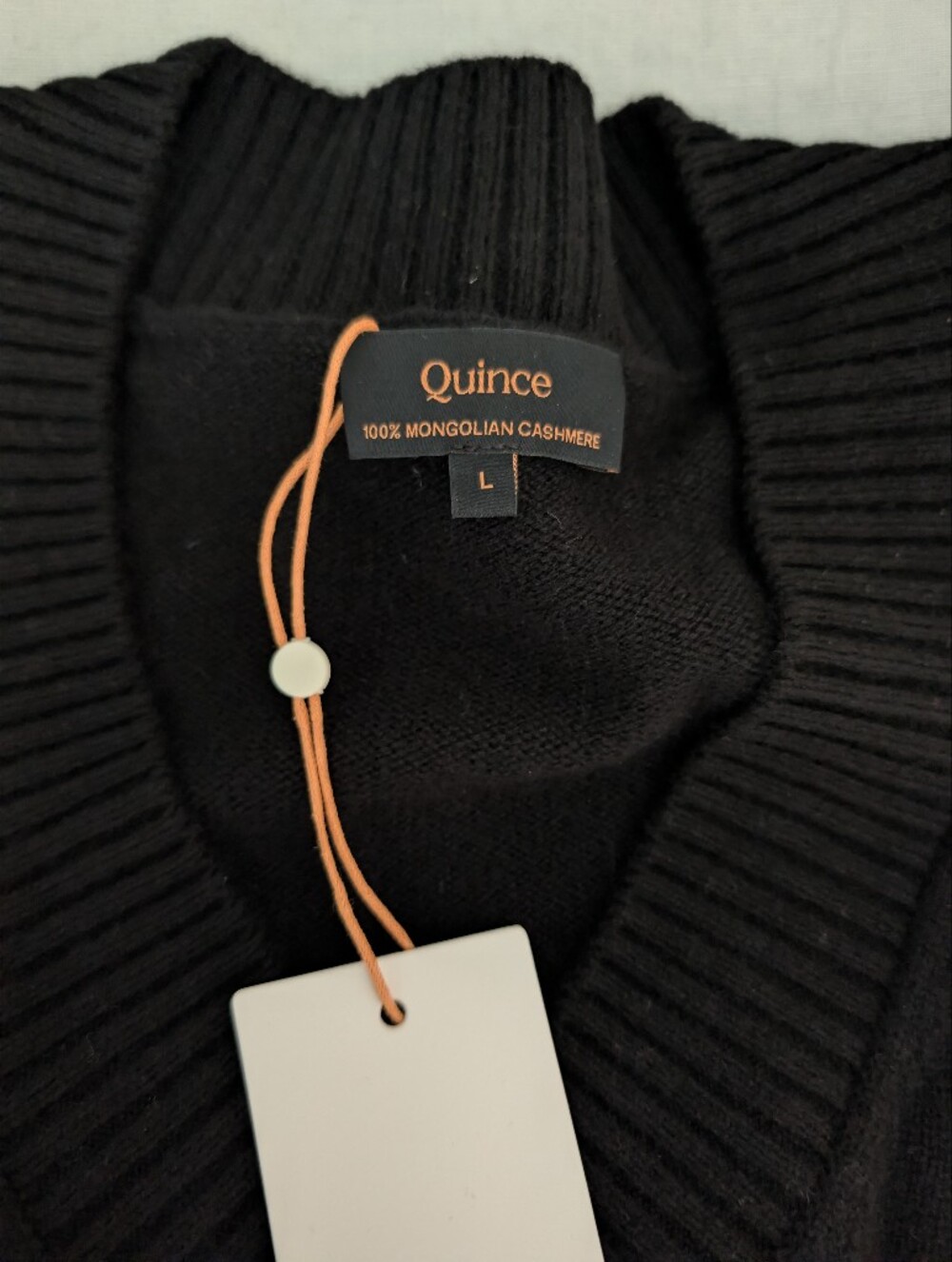Quince 100% Mongolian Cashmere Oversized V-neck Sweater Large Black NWT - Picture 2 of 5